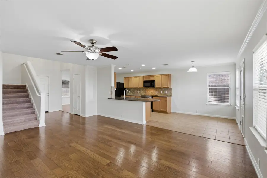 508 Lark St, Leander, TX 78641 - Image #2