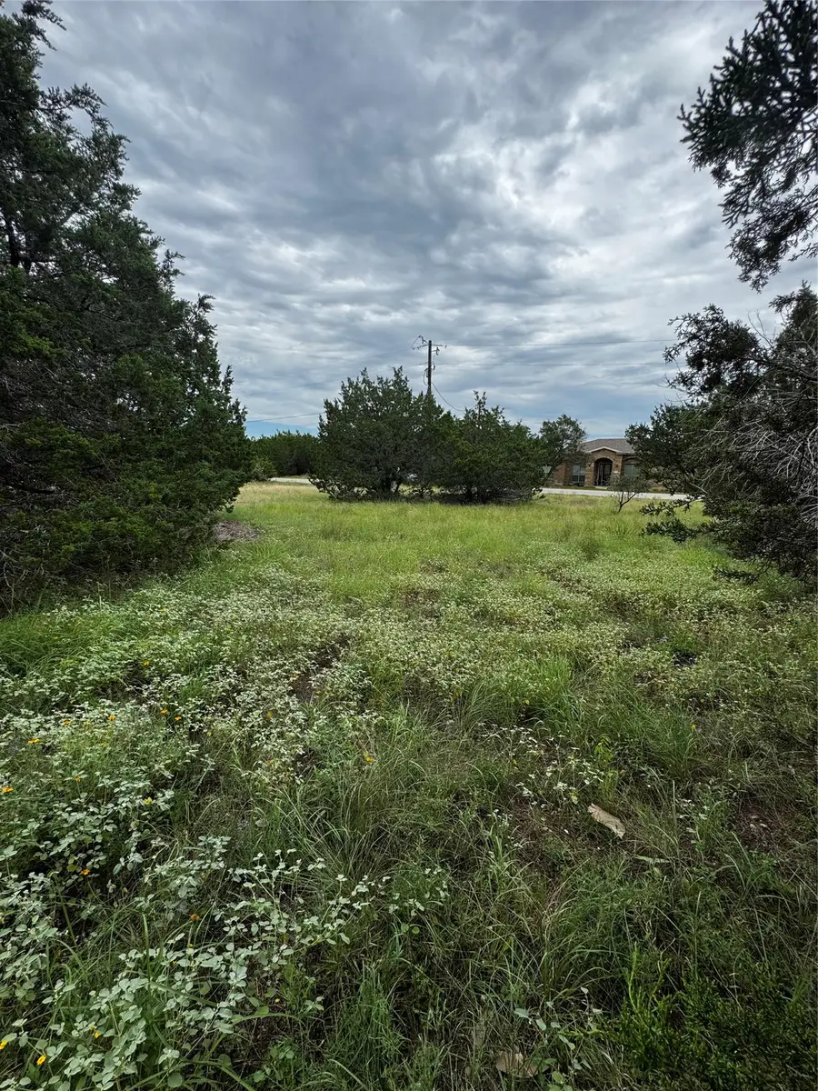 20401 Sunset Ln, Lago Vista, TX 78645 - Image #3