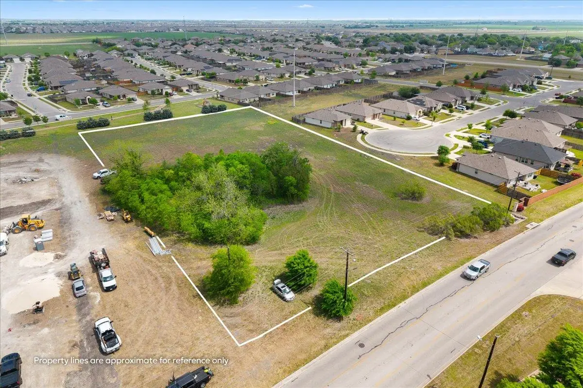 101 Mager Ln, Hutto, TX 78634 - #1