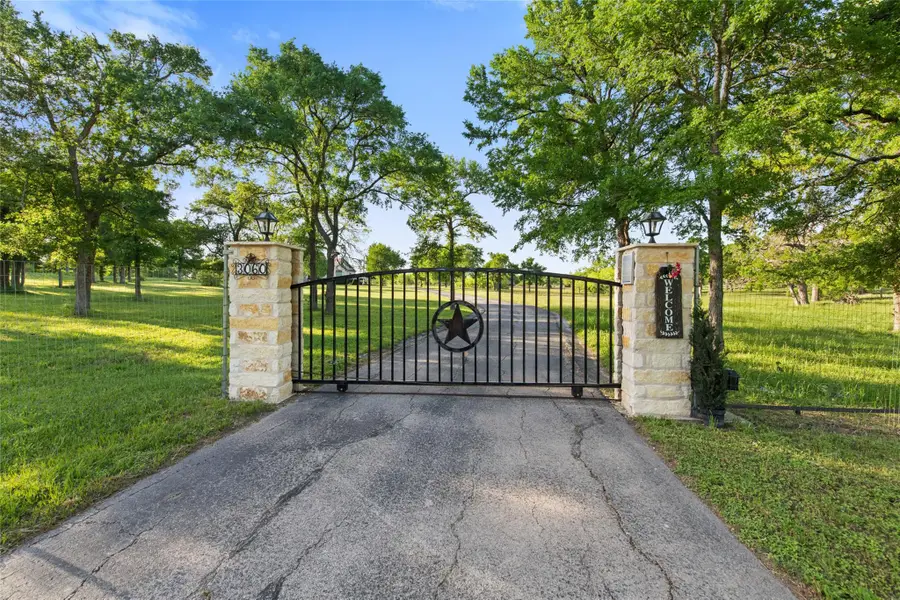 3060 Fm 1704, Elgin, TX 78621 - #3