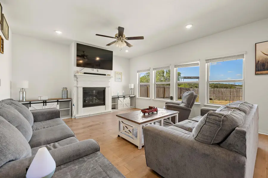 100 Windgate Dr, Hutto, TX 78634 - #3