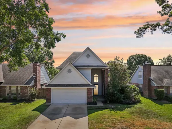 5810 N Magazine Cir, Houston, TX 77084