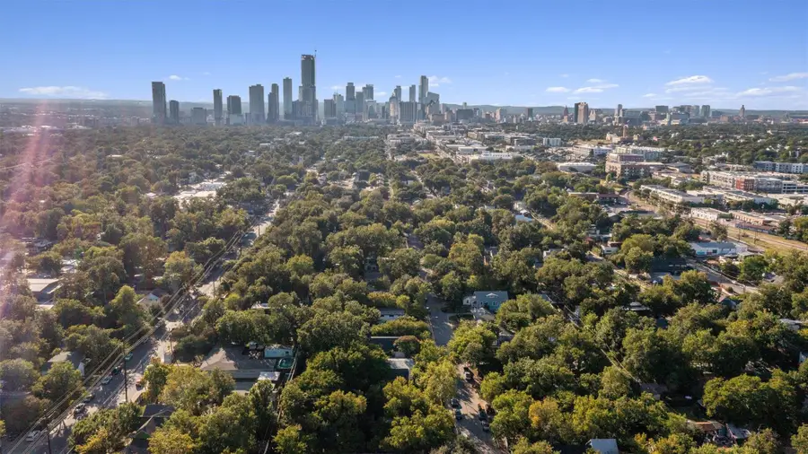 2703 E 3rd St #2, Austin, TX 78702 - Image #3