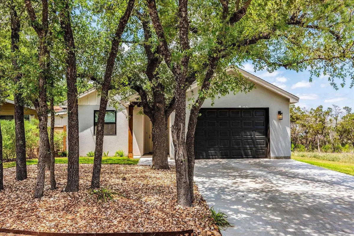 638 Oak Ln, Cottonwood Shores, TX 78657 - Image #1