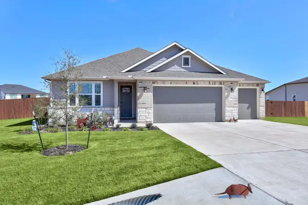 191 Silverton Ln, Cedar Creek, TX 78612