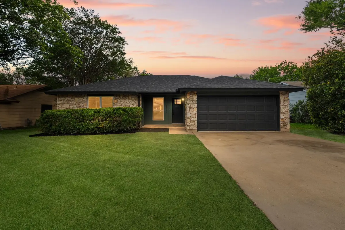 2107 Cindy Ln, Austin, TX 78727 - #1