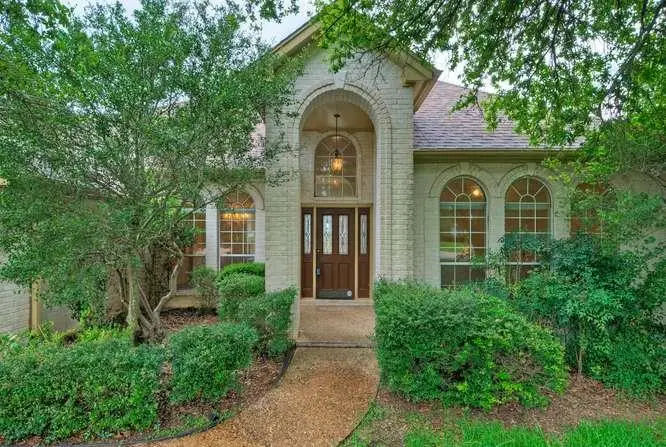 8703 Bluegrass Dr, Austin, TX 78759 - #1