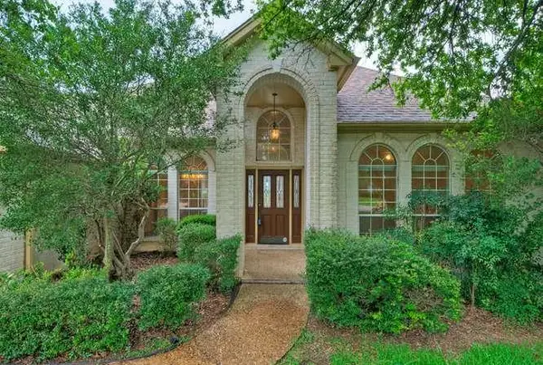 8703 Bluegrass Dr, Austin, TX 78759