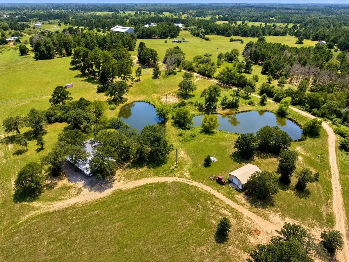 318 Grey Wolf Ln, Bastrop, TX 78602 - #1