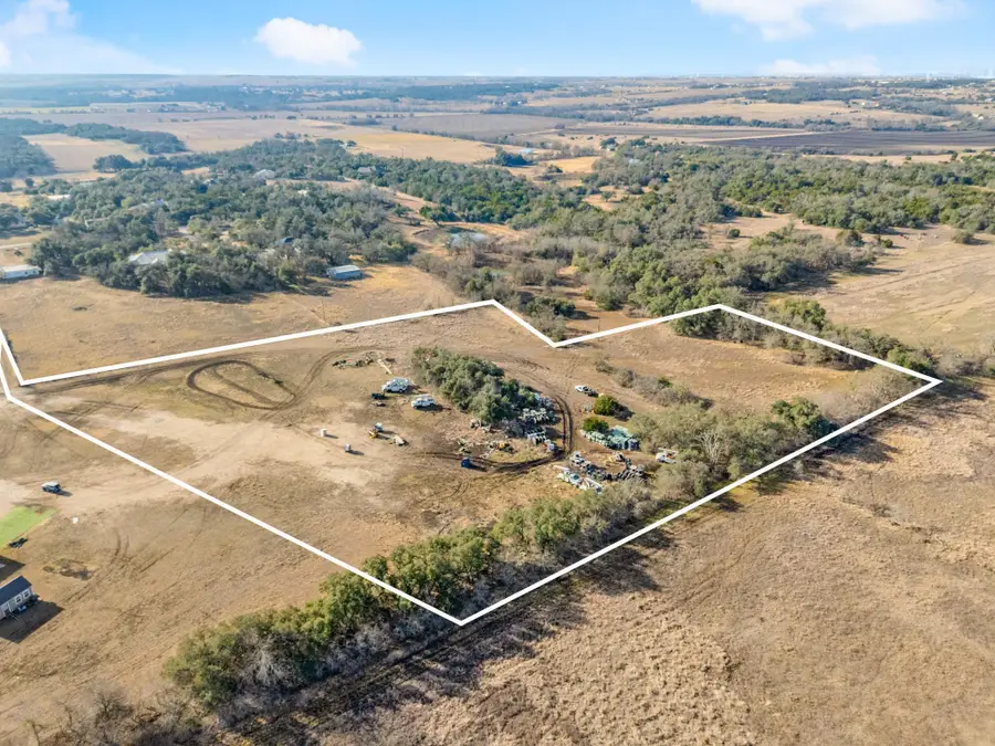 185 Freedom Dr, Georgetown, TX 78626 - Image #2