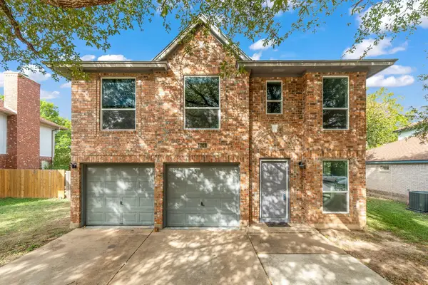 806 Cactus Bend Dr, Pflugerville, TX 78660