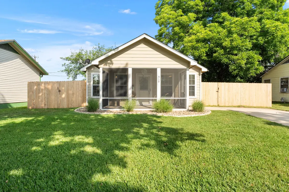 510 Neil St, Belton, TX 76513 - #1
