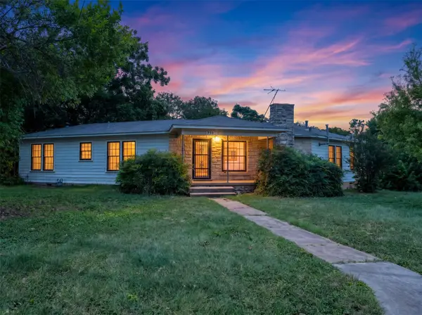 710 E Austin Ave, Round Rock, TX 78664
