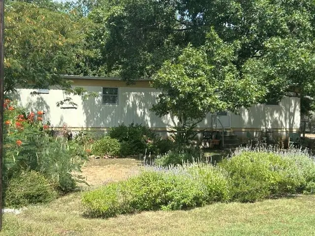 105 Elizabeth Dr, Spicewood, TX 78669 - #1