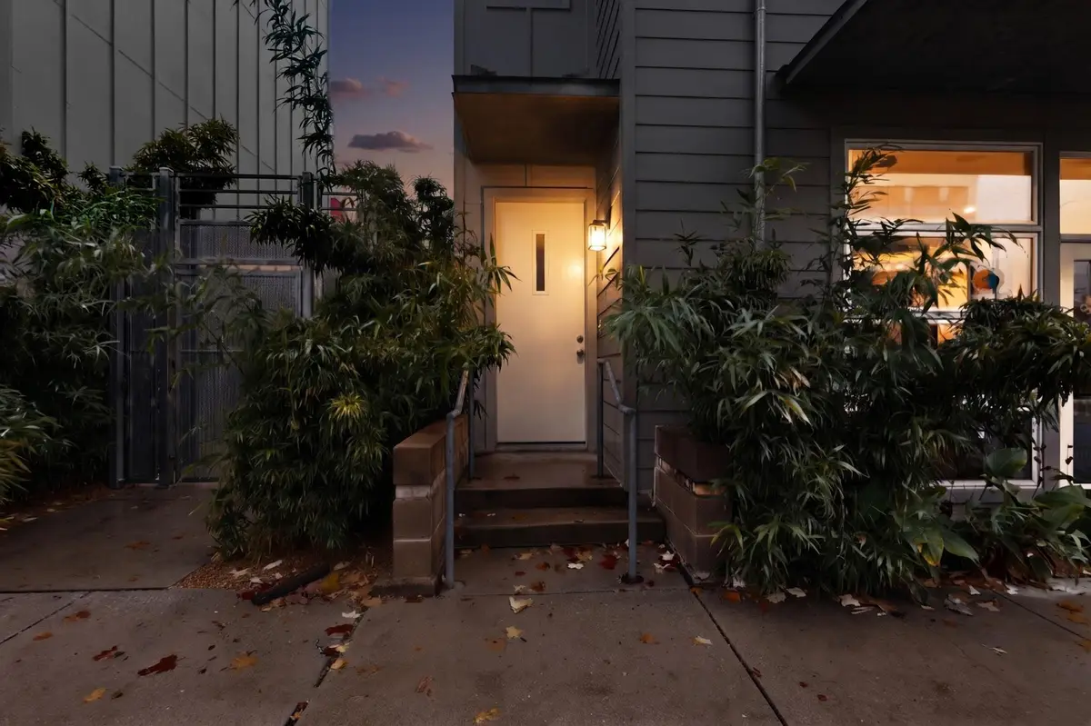 1601 E 5th St #211, Austin, TX 78702 - #1