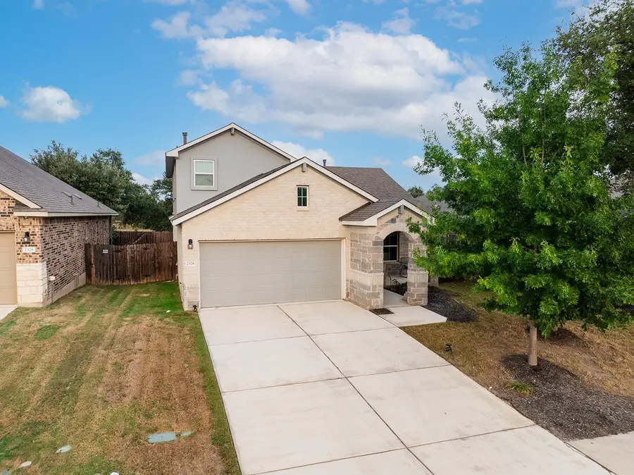 2324 Singletree Bnd, Georgetown, TX 78628 - Image #3