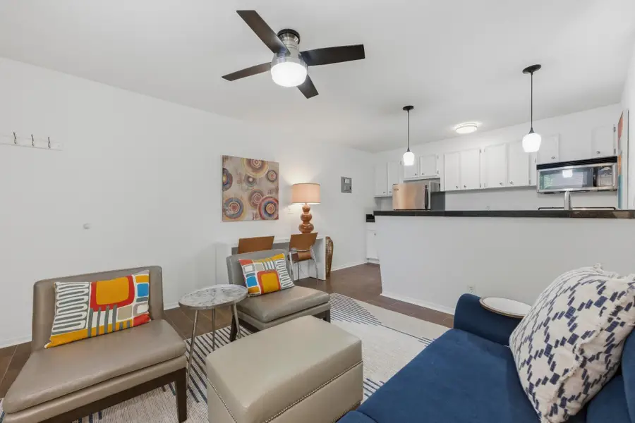 304 E 33rd St #11, Austin, TX 78705 - Image #2