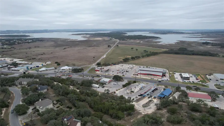 1061 Cougar Dr, Canyon Lake, TX 78133 - #2