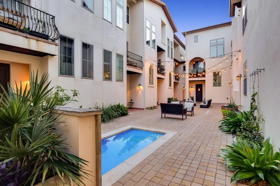 2207 Pasadena Dr #1, Austin, TX 78757 - #3