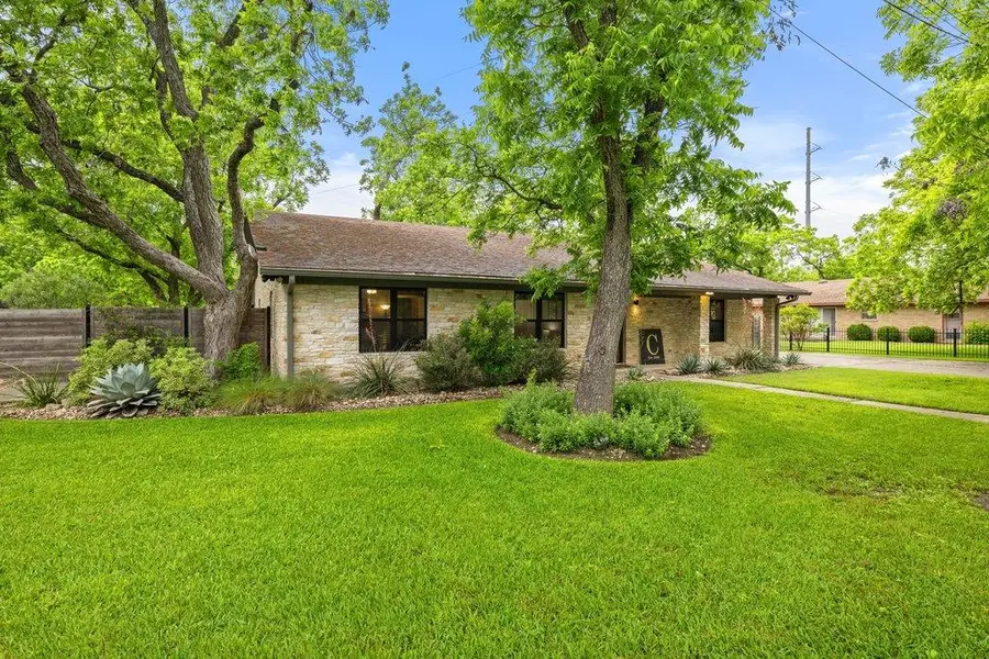302 Schramm Rd, Granger, TX 76530 - #2