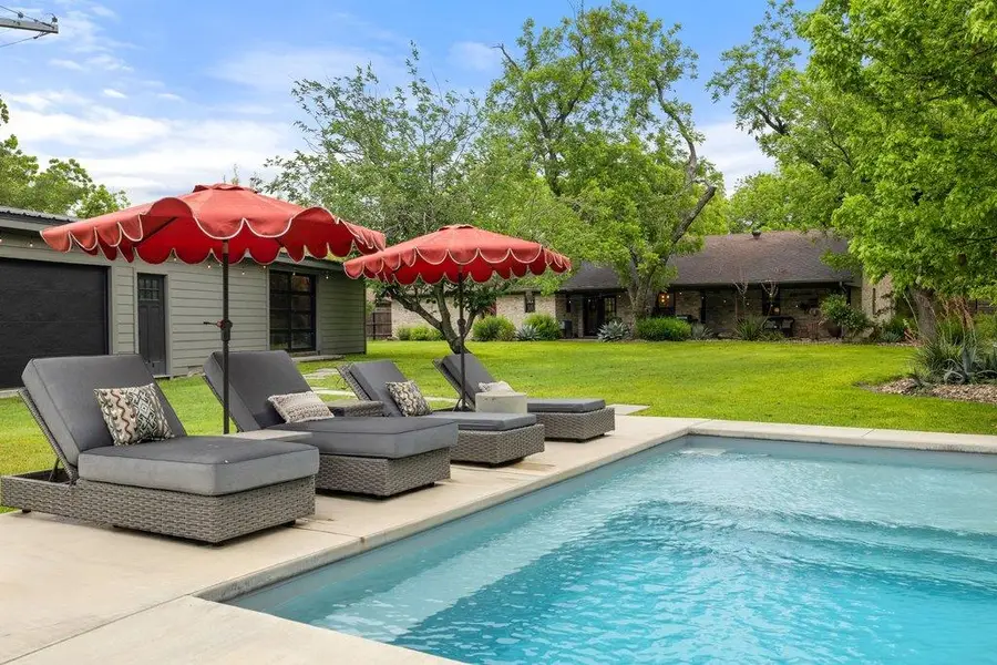 302 Schramm Rd, Granger, TX 76530 - #3