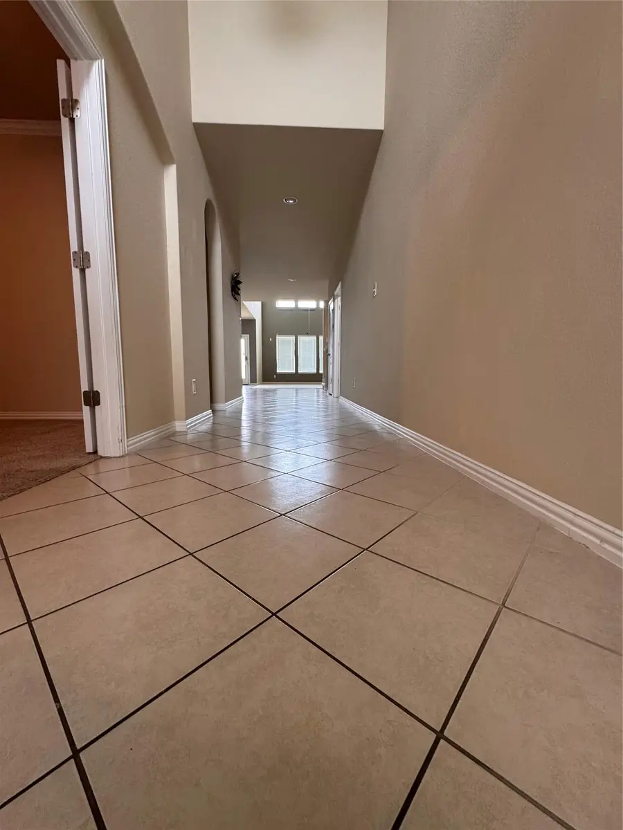 914 Emory Stable Dr, Hutto, TX 78634 - #3