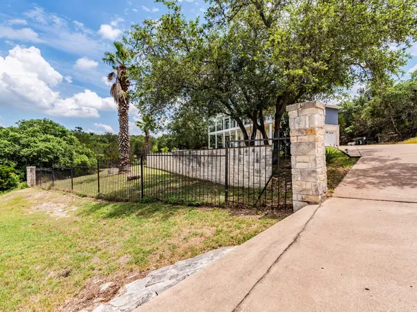 22401 Briarview Dr, Spicewood, TX 78669