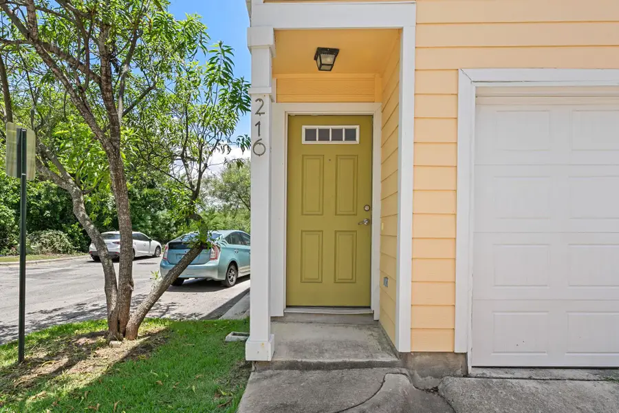 1601 Miriam Ave #216, Austin, TX 78702 - Image #2
