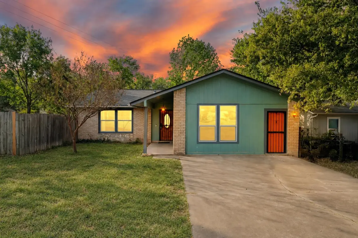 2523 E Stassney Ln, Austin, TX 78744 - #1