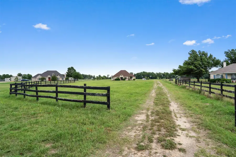 130 Cotton Rows Ln, Taylor, TX 76574 - Image #3