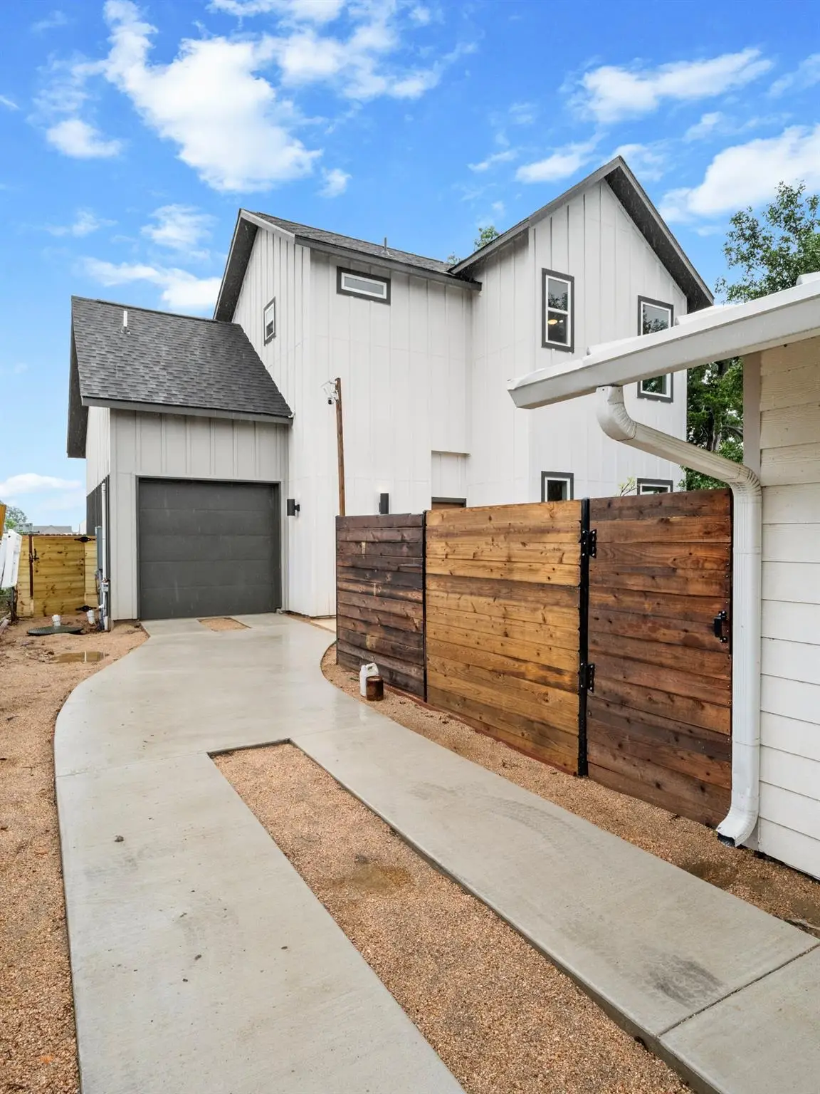 1165 Nickols Ave #2, Austin, TX 78721 - #1