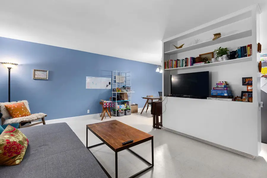 7001 Cooper Ln, Austin, TX 78745 - Image #3