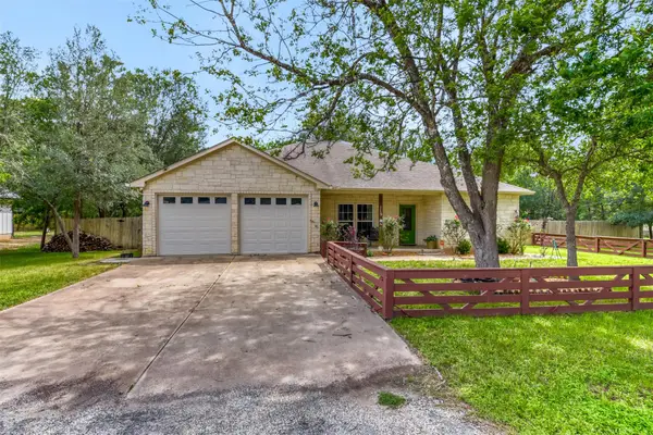 115 Mokulua Ln, Bastrop, TX 78602