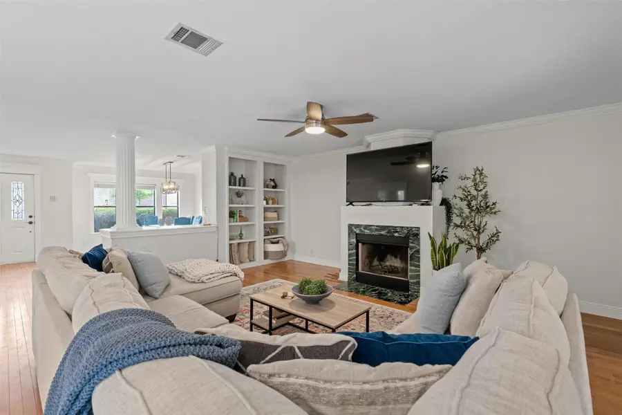 1305 Chalk Ln, Cedar Park, TX 78613 - Image #2