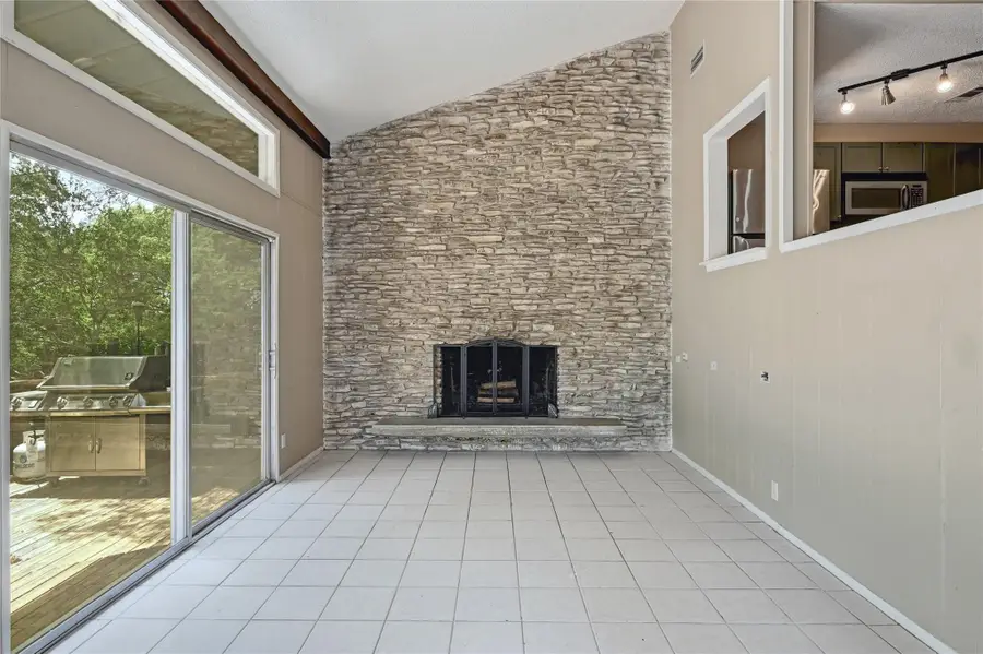 907 The High Rd, Austin, TX 78746 - Image #2