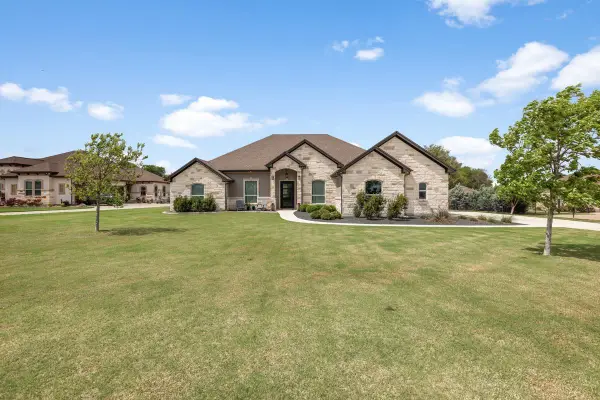 329 Independence Dr, Georgetown, TX 78633