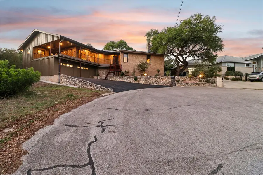 714 Starcrest Dr, New Braunfels, TX 78130 - #2