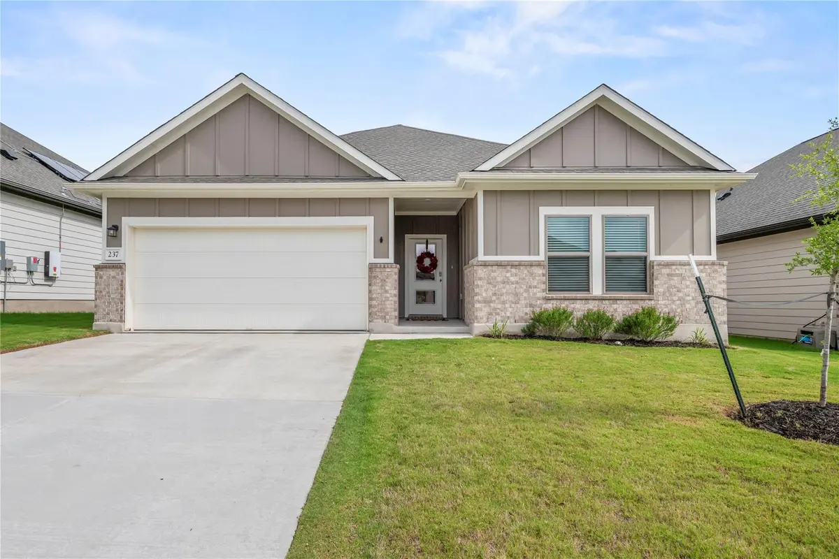 237 Little Green Trl, Jarrell, TX 76537 - #1