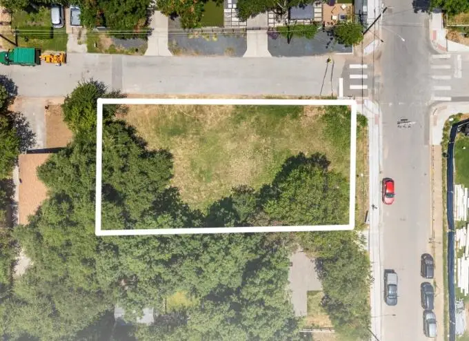 4801 Gonzales St, Austin, TX 78702 - #2