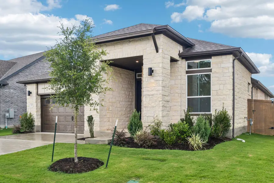315 San Saba Dr, Buda, TX 78610 - #3