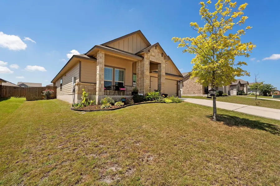 112 Pivot Dr, Taylor, TX 76574 - #2