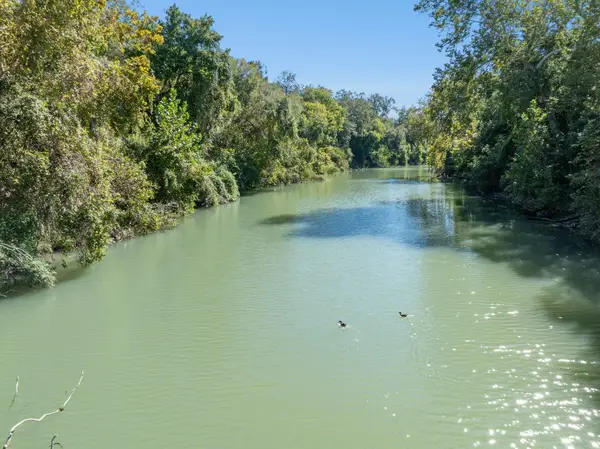 1112 County Road 255, Gonzales, TX 78629