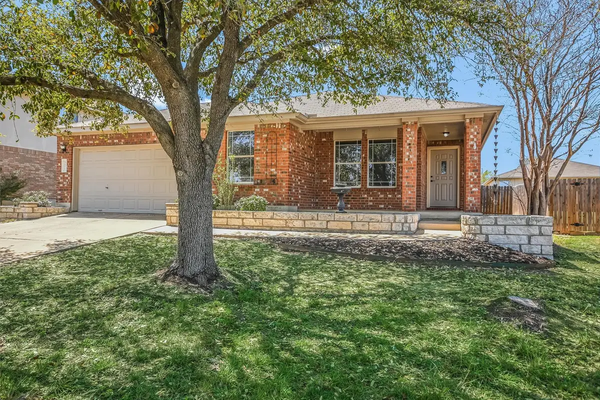 201 Woodley Rd, Leander, TX 78641 - #1