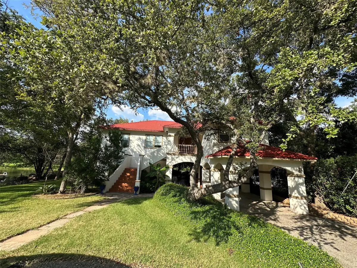 327 Elm Lodge Dr, Kingsland, TX 78639 - #1