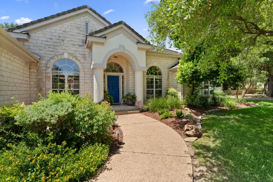 932 Vanguard St, Lakeway, TX 78734 - #3
