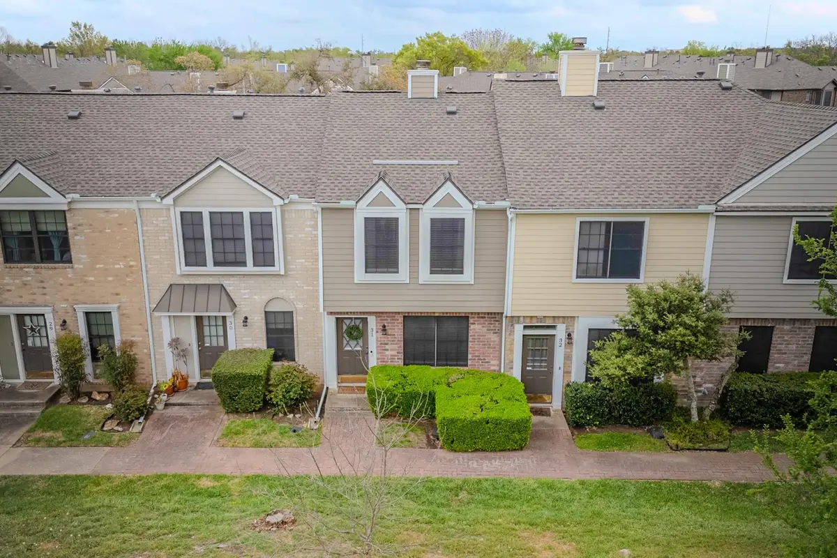 12325 Los Indios Trl #31, Austin, TX 78729 - Image #1