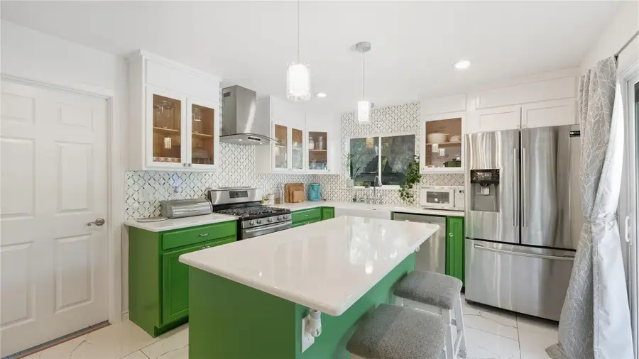 6503 Lynch Ln, Austin, TX 78741 - Image #3