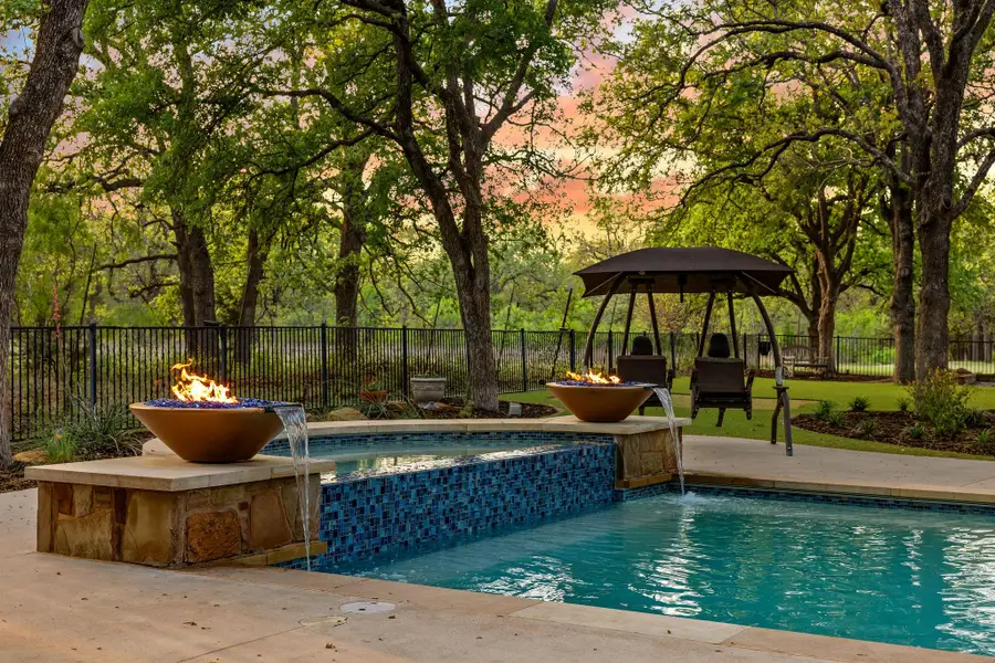 105 Hopewell Cir, Georgetown, TX 78628 - #2