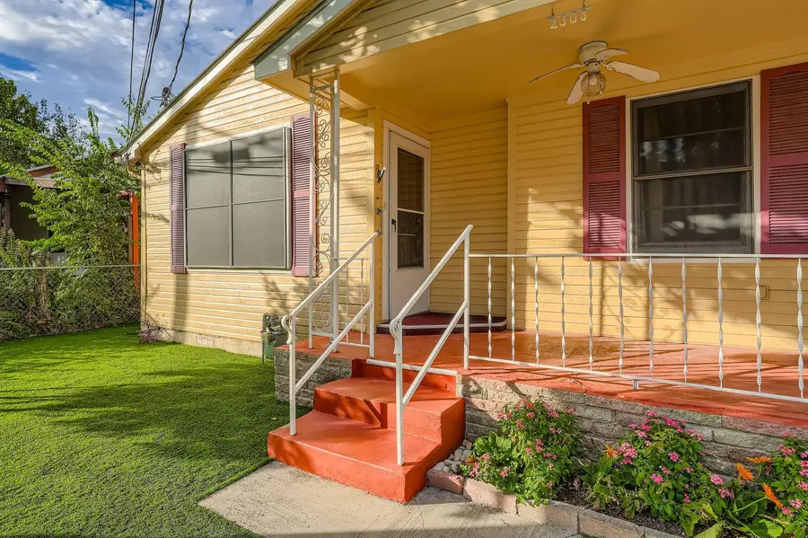 2308 Santa Rita St, Austin, TX 78702 - Image #2