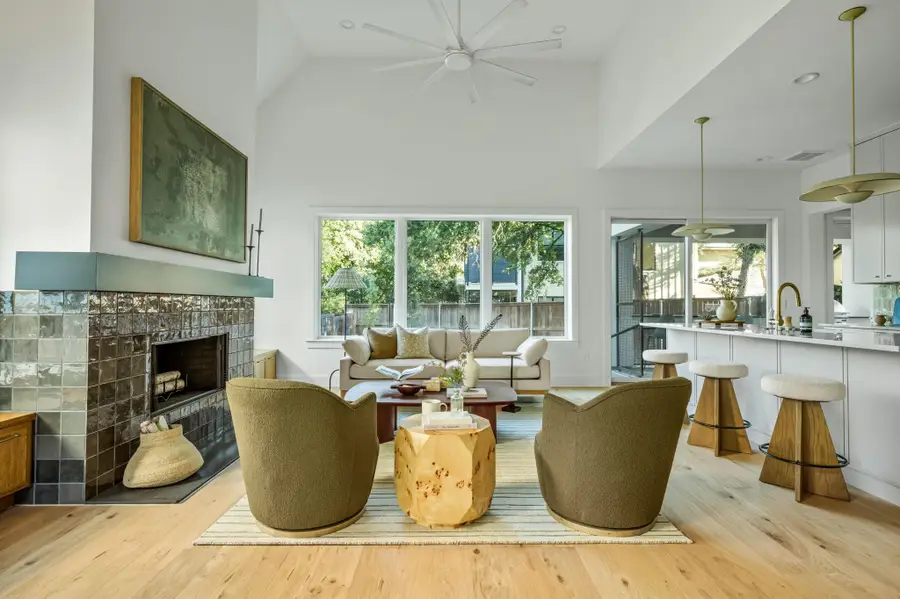 2603 Sol Wilson Ave, Austin, TX 78702 - #3